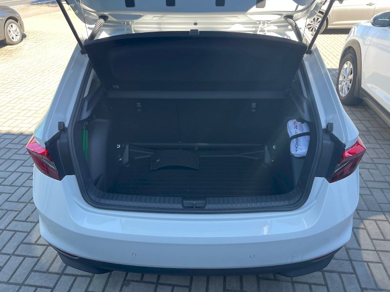 Škoda Fabia (2024) 1,0 TSI / 85 kW Top Selection - fotka 11 z 30