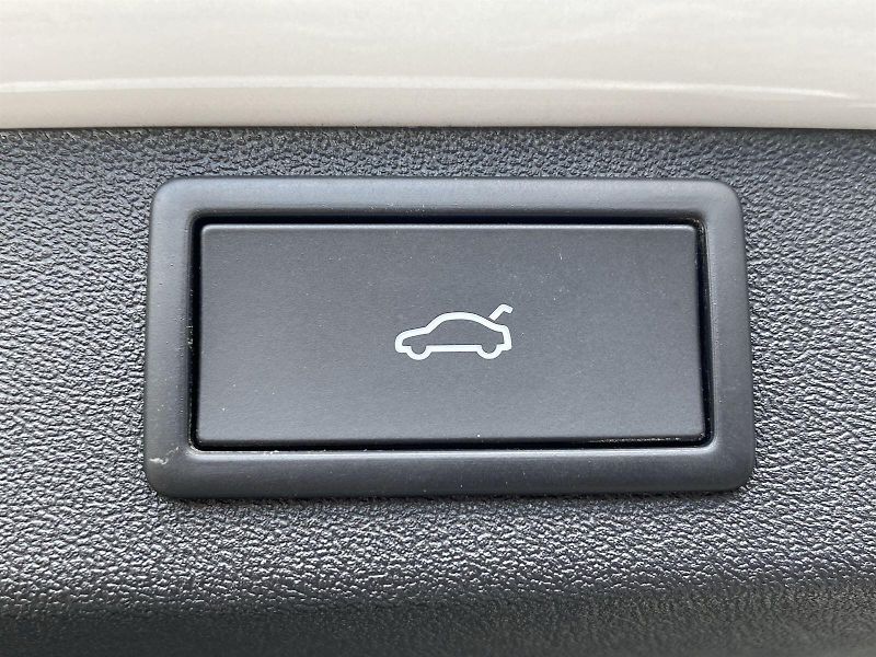 Škoda Enyaq (2025) 85 Sportline - fotka 32 z 38