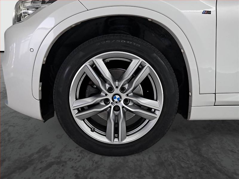 BMW X1 (2017) xDrive18d, Automat, Serv.kniha - fotka 15 z 19