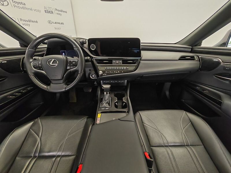 Lexus ES 300h 300h Luxury - fotka 12 z 49