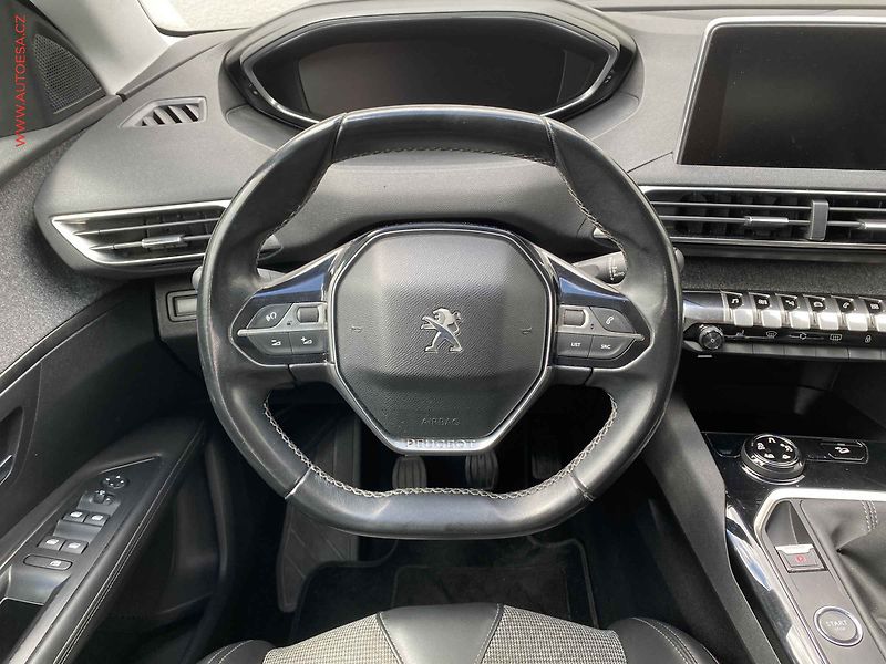 Peugeot 3008 (2018) 2.0 HDi, ČR, Allure, LED - fotka 11 z 19