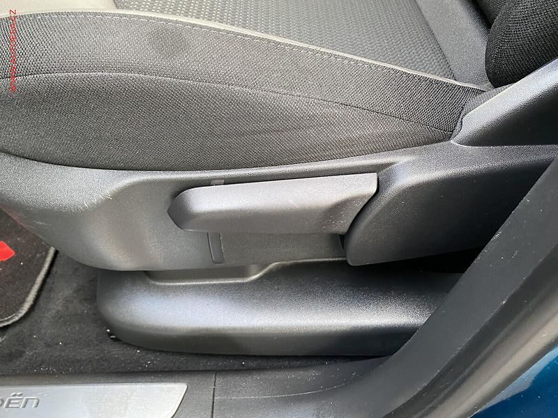 Citroën Grand C4 SpaceTourer (2019) 1.5 HDi, Shine, TZ, navi - fotka 14 z 19