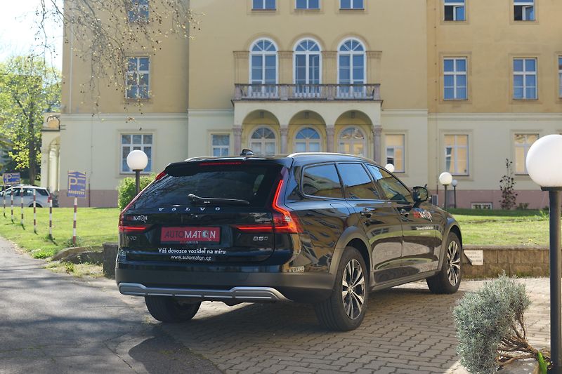 Volvo V90 CC B5 Diesel 173kW H/K Záruka - fotka 5 z 38