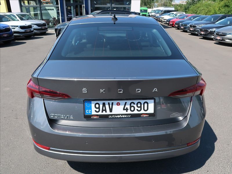 Škoda Octavia 1,5 TSi,110kW,1majČR,Style,DPH - fotka 8 z 25