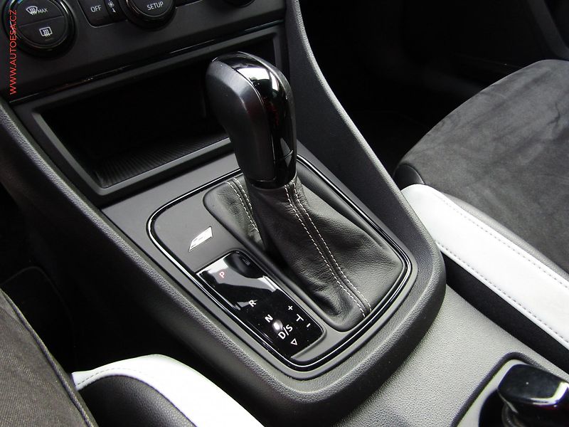 Seat Leon (2015) 2.0 TSi, ČR, Cupra, DSG, LED - fotka 15 z 19