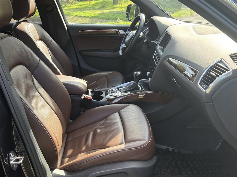 Audi Q5 2,0 TFSI 162 kW quattro - fotka 12 z 40