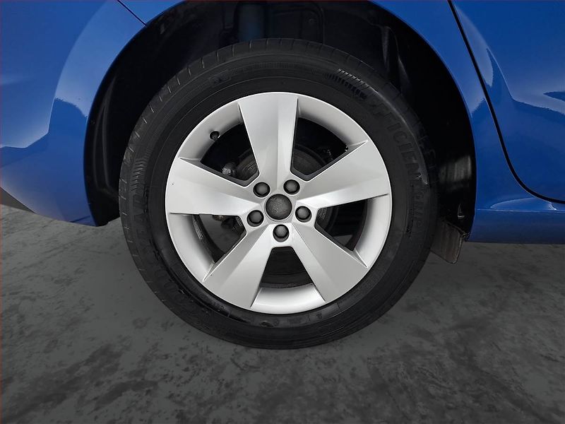 Škoda Scala (2020) Ambition 1.0 TSI, ČR,1.maj - fotka 15 z 16