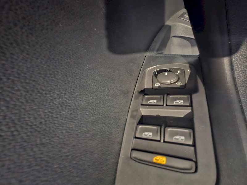 Škoda Karoq (2024) SEL TS 110/1.5 A7F - fotka 14 z 52