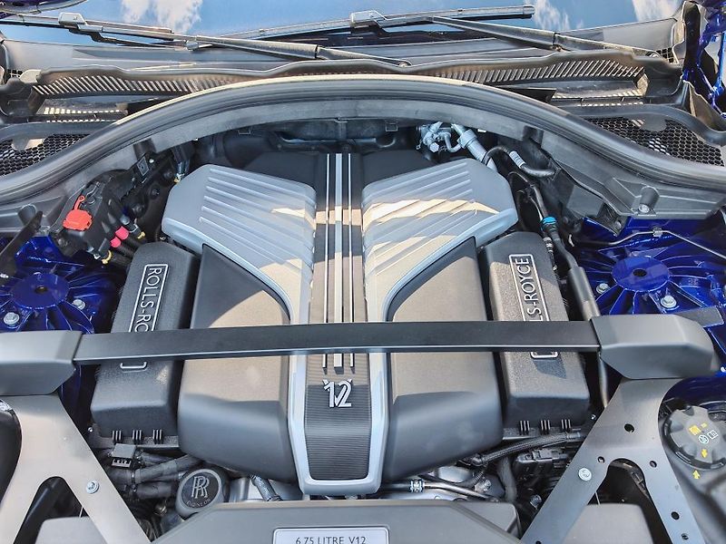 Rolls-Royce Cullinan Black Badge, CZ, Nový vůz - fotka 26 z 26