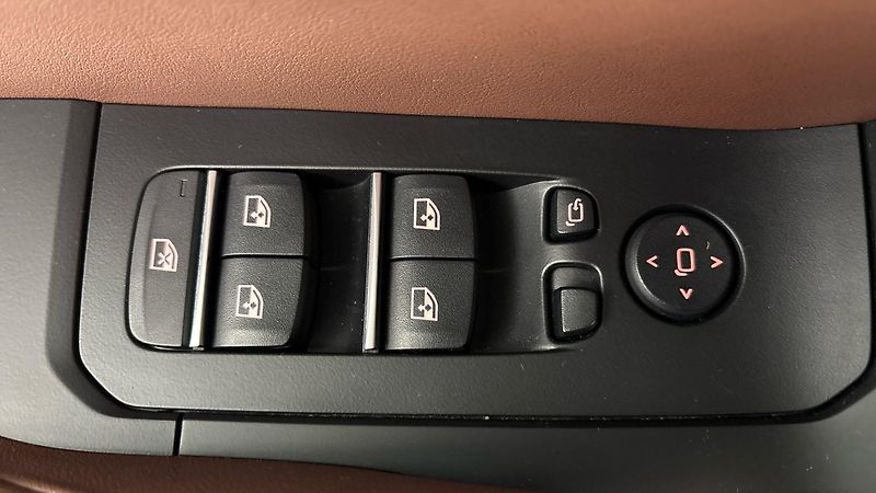 BMW X6 30d AUT xDrive M-paket - fotka 23 z 30