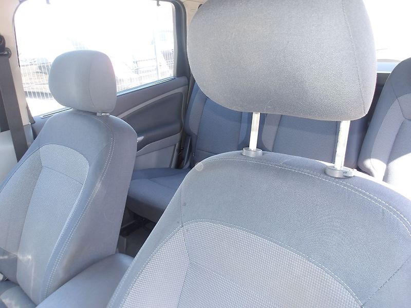 Ford S-MAX 2,0TDCi103kW ČR 1.MAJ.!!! - fotka 19 z 27