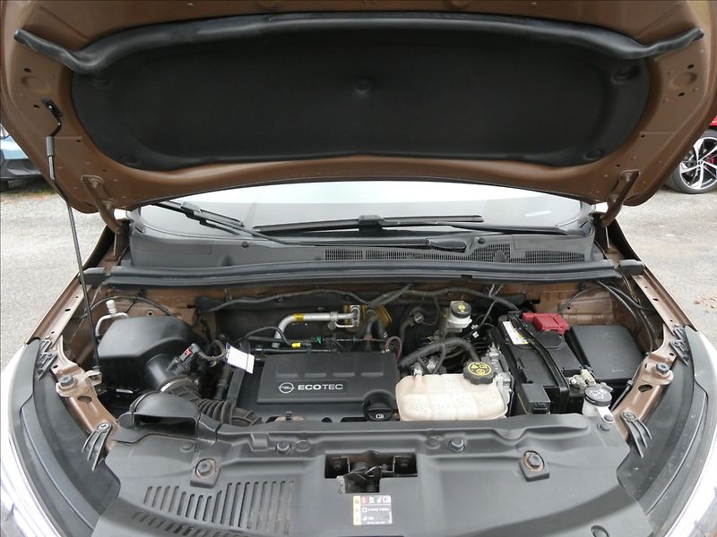 Opel Mokka 1,4 X T ULTIMATE, serviska, ČR - fotka 34 z 43