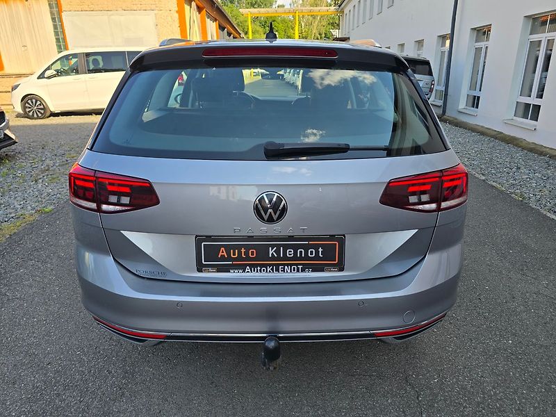 Volkswagen Passat DSG 2,0TDI ELEGANCE NAVI - DPH - fotka 6 z 18