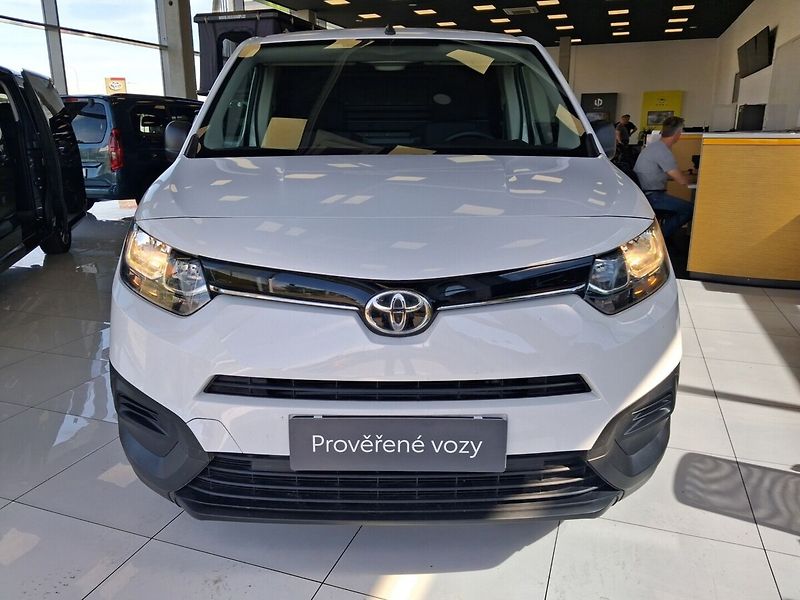 Toyota ProAce 1.5D 75kW 2024 - fotka 2 z 12