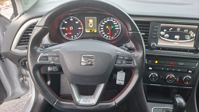 Seat Leon 2,0 110 KW ST FR Panorama - fotka 10 z 19