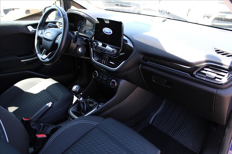 Ford Fiesta 1,0 EB 74kW Titanium,1.majitel - fotka 23 z 35