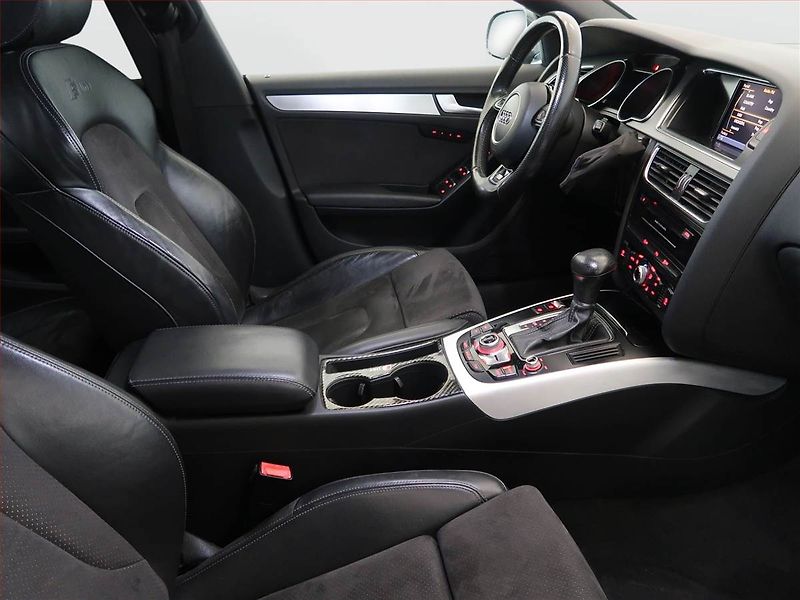 Audi A5 (2012) S-Line 2.0 TDI, Automat, Kůže - fotka 9 z 15