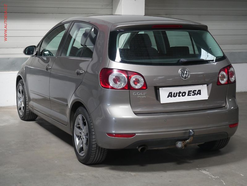 Volkswagen Golf Plus (2010) 1.2 TSi, ČR, AC, temp - fotka 4 z 18