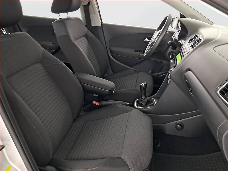 Volkswagen Polo (2012) Comfortline 1.2 TSI, Tempomat - fotka 9 z 16