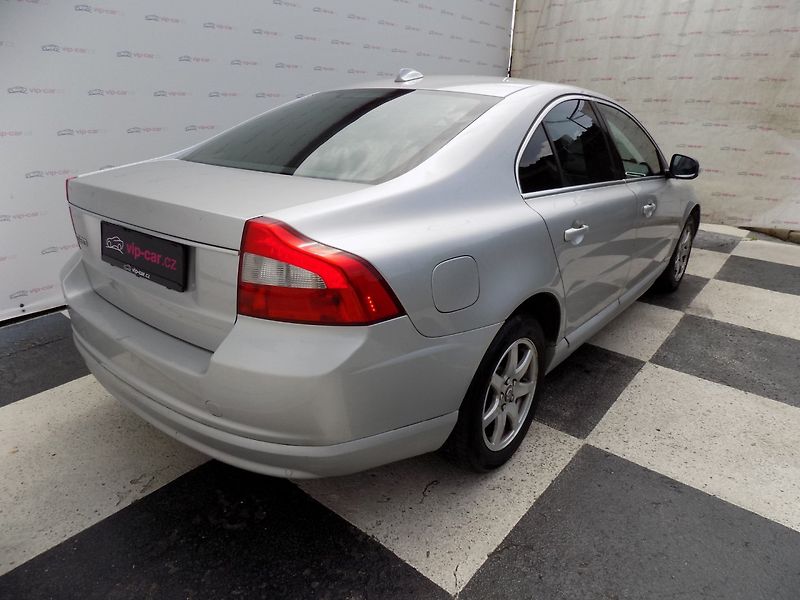 Volvo S80 (2008) 2.4d/Bi-xenon/NAVI/Kůže/ - fotka 4 z 33