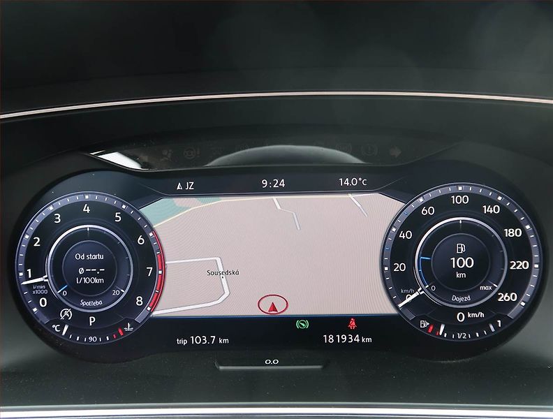 Volkswagen Tiguan (2016) 2.0 TSI, 4X4, Automat - fotka 11 z 16
