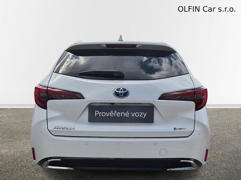 Toyota Corolla TS 2.0 HEV e-CVT Style - fotka 8 z 25