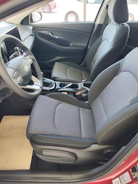 Hyundai i30 (2025) 1.0T-GDi 74kW Comfort AT - fotka 9 z 20