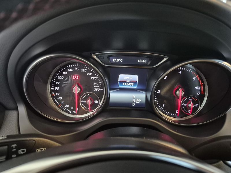 Mercedes-Benz GLA (2017) 2.2 /130kW - fotka 12 z 12