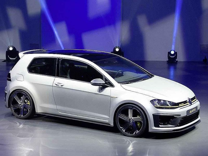 Koncept Volkswagen New Midsize Coupe.