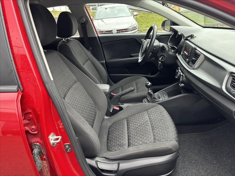 Kia Rio 1,2 DPi 62kW Comfort ZÁRUKA - fotka 15 z 27