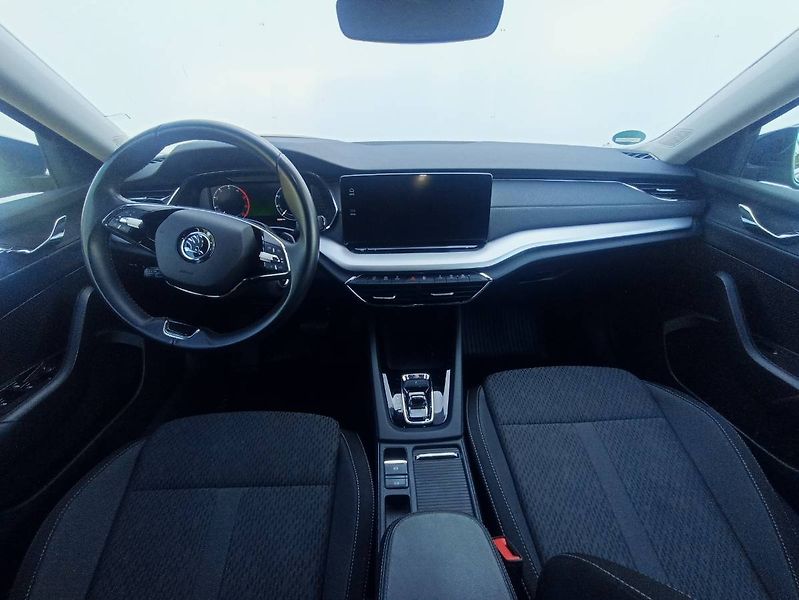 Škoda Octavia (2023) 2.0 TDI DSG Tažné Head Up disp - fotka 5 z 33
