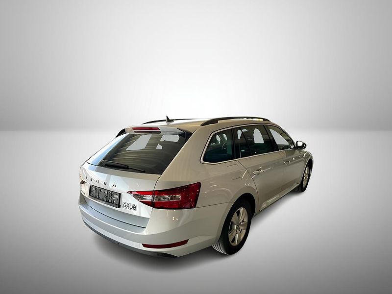 Škoda Superb 2.0TDI DSG 110kW ACC LED DPH - fotka 2 z 3