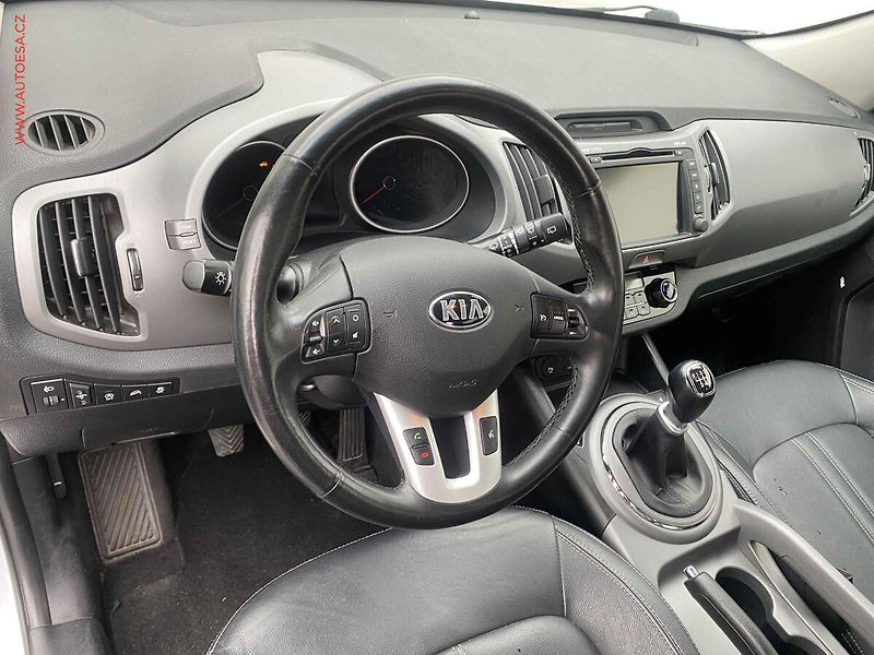 Kia Sportage (2016) 1.6 GDi, Navi, kamera, kůže - fotka 12 z 15