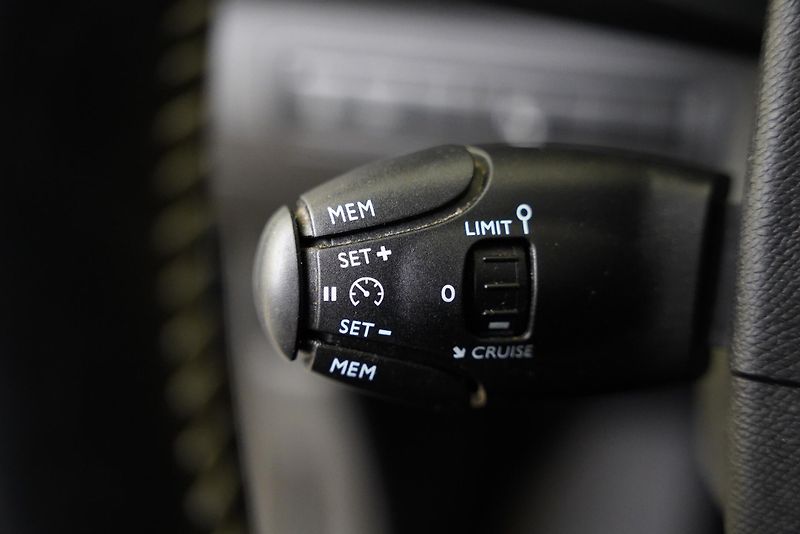 Peugeot 308 - fotka 15 z 29