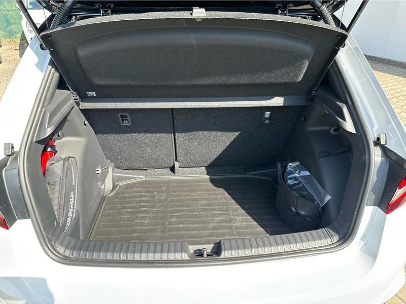 Škoda Fabia Monte Carlo 1,0 TSI 85 kW 7-st - fotka 18 z 21
