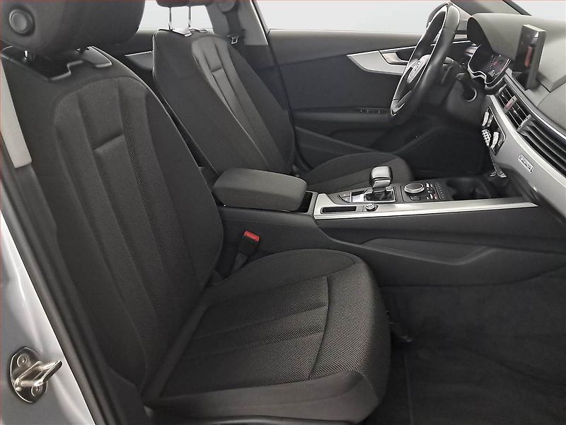 Audi A4 (2017) 2.0 TDI, 4X4, Automat, Navi - fotka 9 z 19