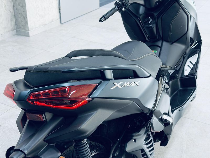 Yamaha X-Max 125 (2023) XMAX125 TechMAX  Dark Petrol - fotka 3 z 22