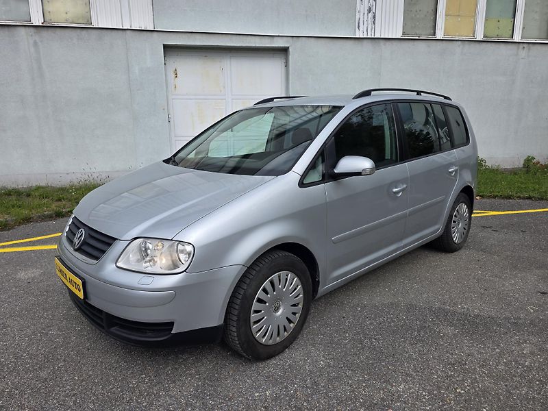 Volkswagen Touran (2006) 2.0i 80kw CNG Benzin  - fotka 8 z 19