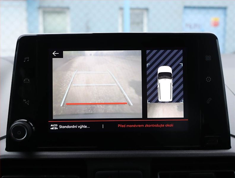 Citroën Berlingo (2020) Feel 1.5 BlueHDi, 5Míst, SR - fotka 17 z 17