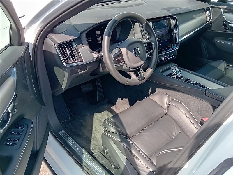 Volvo S90 2,0 B5 AWD ULTIMATE DARK  REZE - fotka 5 z 30