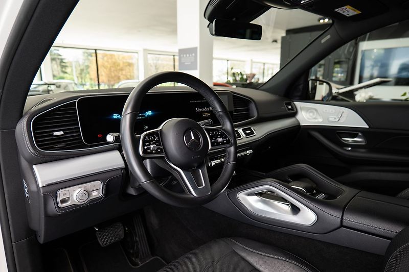 Mercedes-Benz GLE 400d 4MATIC Burmester/Vzduch/3 - fotka 5 z 22