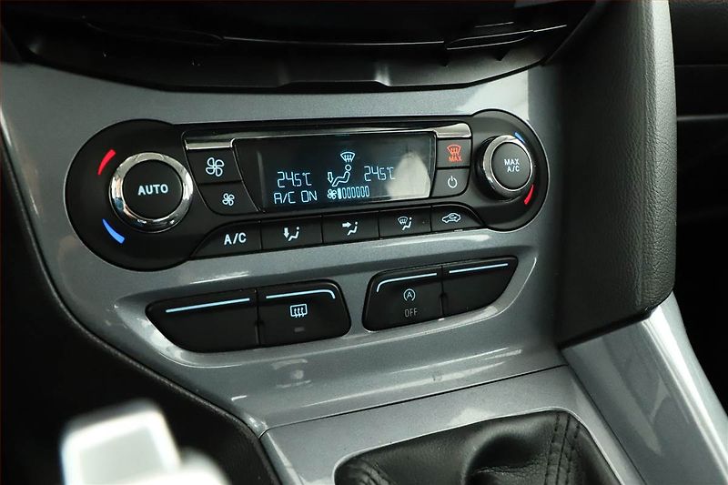 Ford Focus (2012) 1.6 TDCi, Tempomat - fotka 15 z 17