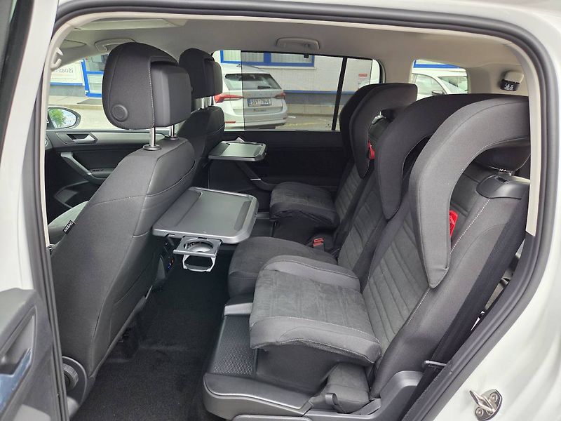 Volkswagen Touran (2026) 1.5 TSI DSG7 R-Line 7 míst - fotka 38 z 50
