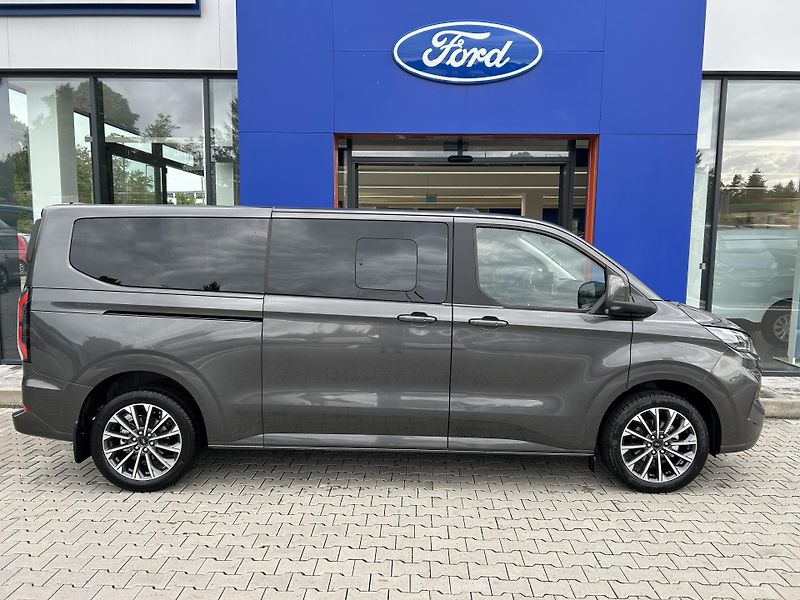 Ford Tourneo Custom Titanium L2 2.0 EcoBlue 110 kW - fotka 4 z 36