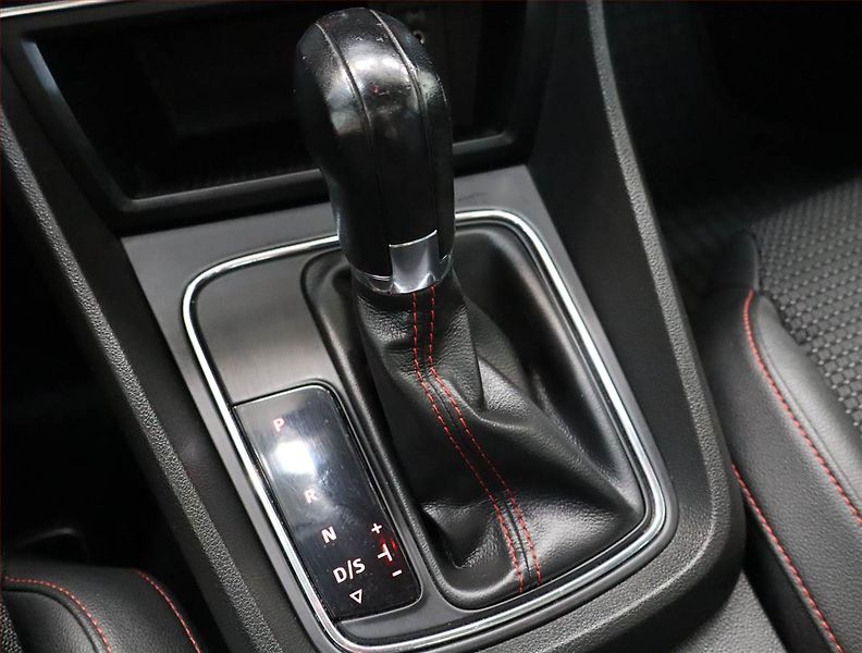 Seat Leon (2016) Style 2.0 TDI FR, Automat - fotka 13 z 19
