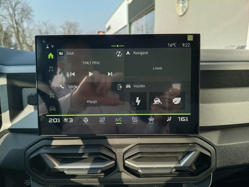 Dacia Bigster (2026) Journey Hybrid 155 - fotka 26 z 28