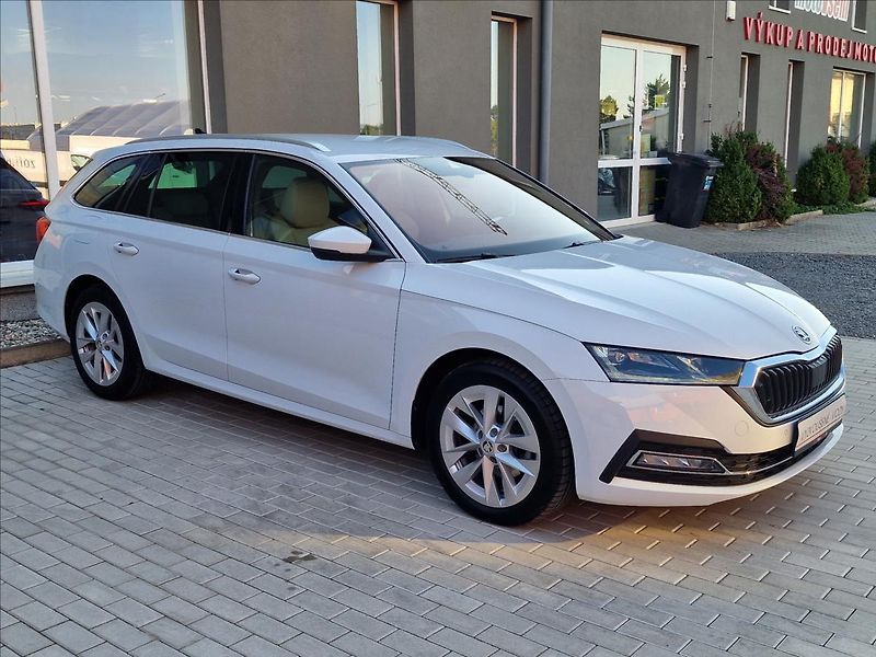 Škoda Octavia 2.0 TDI DSG Style,ČR,1.Maj - fotka 2 z 50