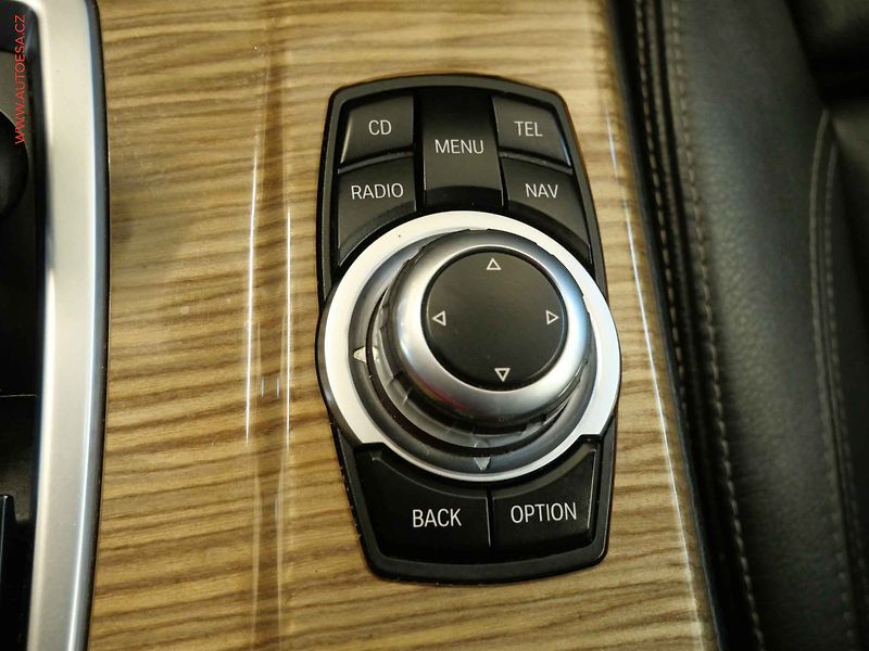 BMW X3 (2012) 3.0d xDrive 30d, ČR, AT - fotka 23 z 27