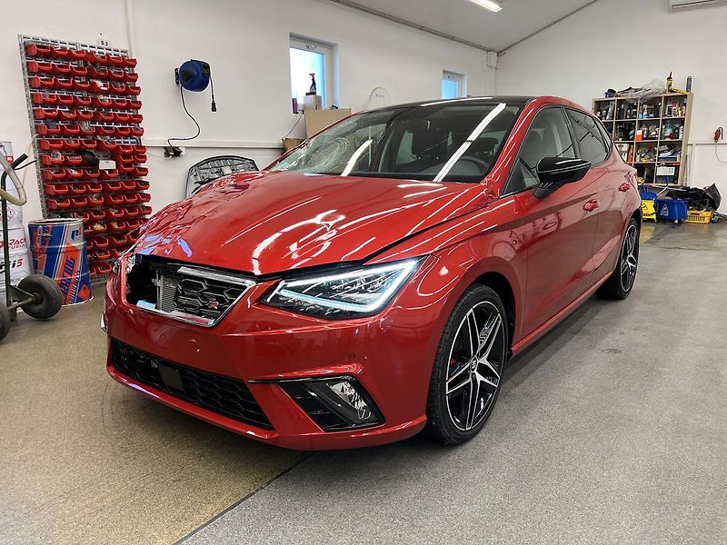 Seat Ibiza FR 1.0 TSi 85kW - fotka 2 z 14