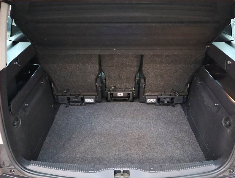 Škoda Roomster (2011) 1.2 TSI, Vyhř. sedaček - fotka 14 z 17